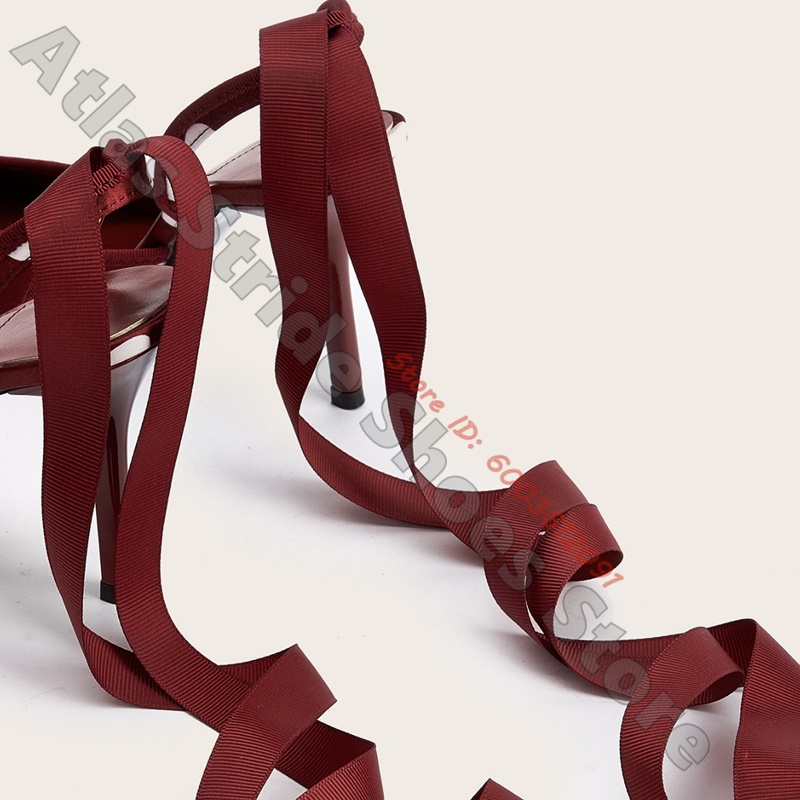 Saten Beyaz Puantiyeli Sivri B - Wide Fit Heels incelemesi ve fiyatı