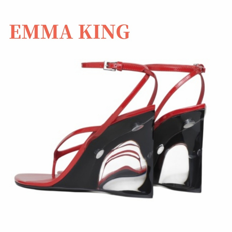 Kadınlar için Patent Deri Dolg - Clear Strap Heel incelemesi ve fiyatı