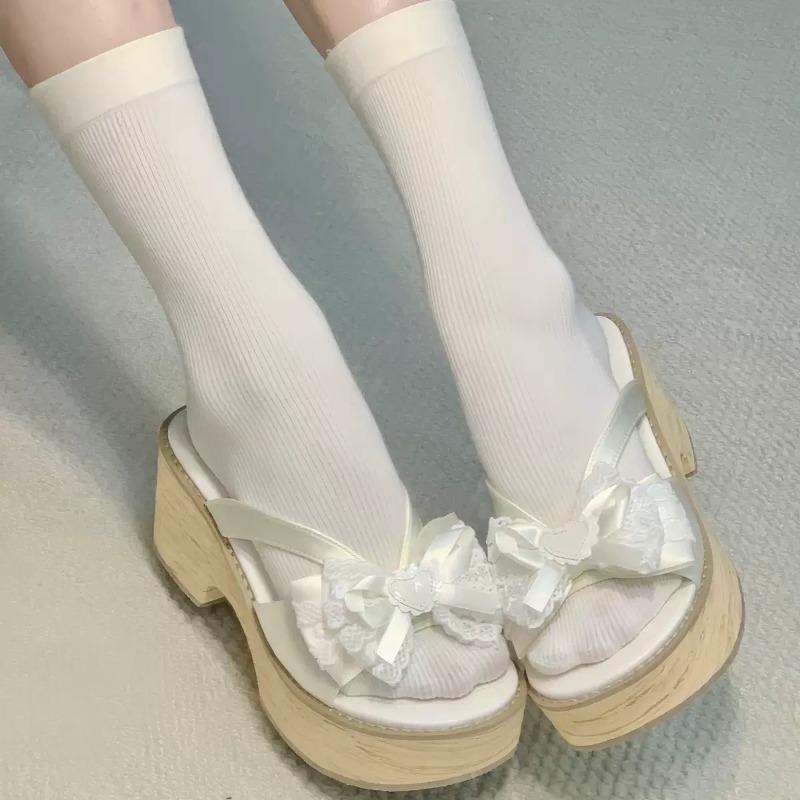 Tatlı Fiyonklu Ahşap Desenli K - Wide Fit Heels incelemesi ve fiyatı