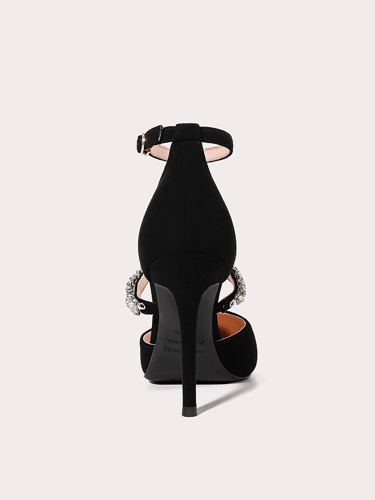 Alçak topuklu ince yüksek topu - Wide Fit Heels incelemesi ve fiyatı
